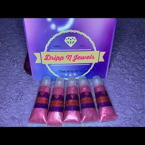 Makeup - Lip gloss Makeup - Lip gloss